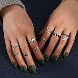 *IANTHE* 10-Pc Silver Heart Design Fashion Ring Set